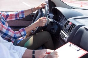 7 Basic Driving Tips for New Beginners