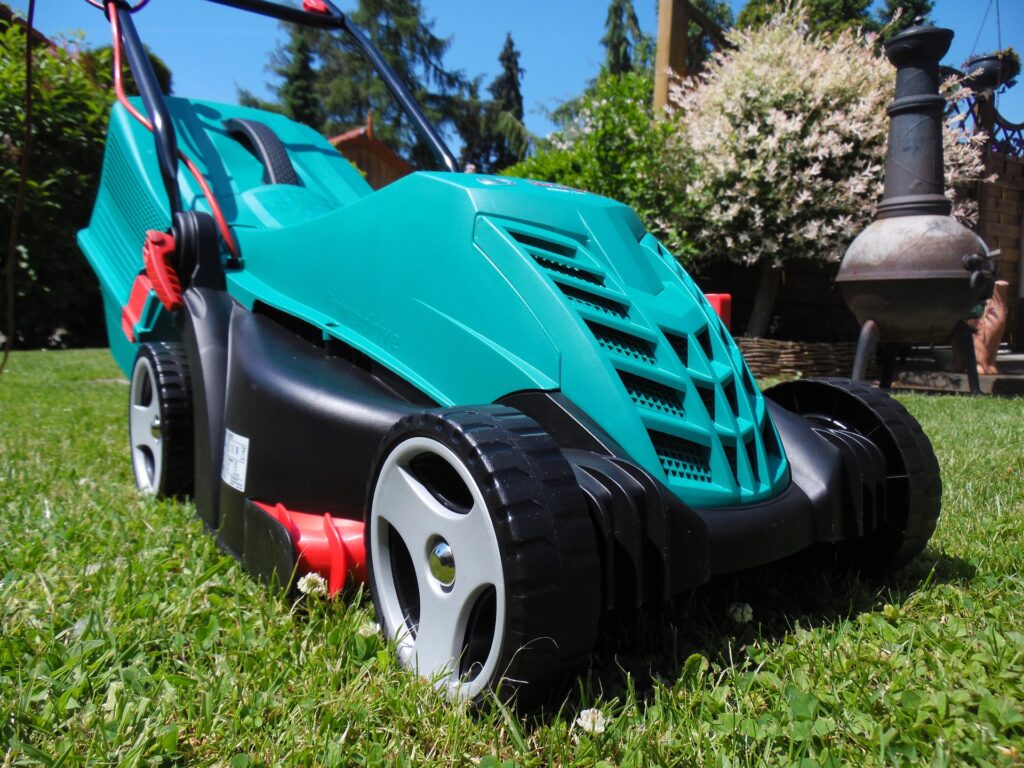 lawn care in Winnipeg